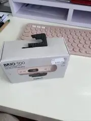 Logitech Brio 500 Full HD 1080p Webcam with Auto Framing Mode Pink