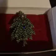 collectible 2004 Christmas pin