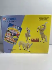 CORGI CLASSICS - Mary Chipperfield’s Liberty Horses - #31901 - Circus - Horses
