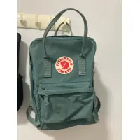 在飛比找蝦皮購物優惠-Fjallraven Kanken  laptop 13“霜