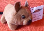 AUSTRALIAN ANIMAL FUNDRAISER GIFT WOMBAT Soft Material FINGER PUPPET