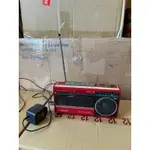 二手 早期收音機（可以插電可以電池）（當零件機賣）（當擺飾賣）