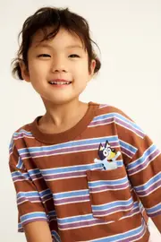 [Cotton On Kids] Cotton On Kids - Bluey Drop Shoulder Short Sleeve Tee - Lcn blu chestnut multi stripe/bluey 7 LCN BLU CHESTNUT MULTI STRIPE/BLUEY