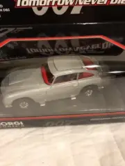 CORGI ASTON MARTIN DB5 PIERCE BROSNAN WORKING PARTS TOMORROW NEVER DIES