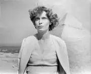 Mia Farrow in front of the Great Pyramids in 'Death On The Nile', 1 Old Photo