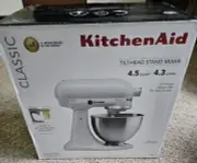 KitchenAid K45SSWH Tilt head Classic Stand Mixer White 4.5 Quart NEW