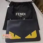 二手 FENDI 芬迪 小惡魔眼睛 小怪獸 拼色皮革 手拿包 黑色 黃色 7N0078 男款 化包