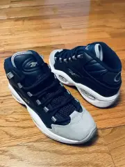 NIB Reebok Question Mid Georgetown Allen Iverson Basketball Shoes Youth Size 5.5
