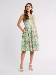 BNWT Review O’Hara Floral Dress Size 12
