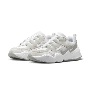 Nike Tech Hera 女鞋 灰白色 訓練 運動 氣墊 舒適 運動 休閒鞋 DR9761-100