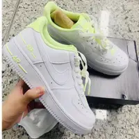 在飛比找蝦皮購物優惠-Nike Air Force 1 白色 螢光綠 串標 休閒 