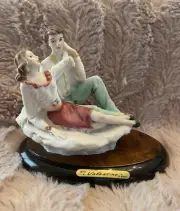 Serie VALENTINO by Miriam Vintage Figurine Young Lovers On Rock EUC!