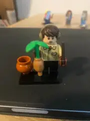 Lego Harry Potter NEVILLE LONGBOTTOM 100% Authentic Minifigure