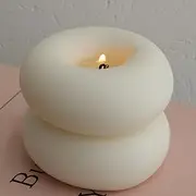White Donut Shaped Scented Candle, Geometric Soy Wax Scented Art Decoration for for Table Photo Prop Birthday Gift,Prefect for Meditation Stress Relief Mood Boosting Bath Yoga