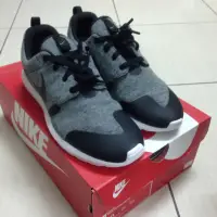 在飛比找蝦皮購物優惠-Nike roshe run nm