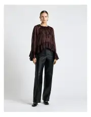 [Cue] Merlot Lurex Geo Frill Top in Merlot