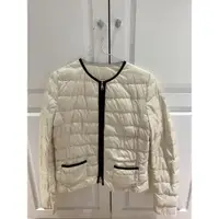 在飛比找蝦皮購物優惠-（已售出）Moncler 經典羽絨短板修身外套 米白色