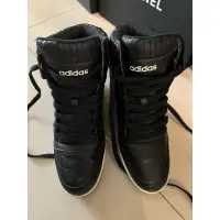 在飛比找蝦皮購物優惠-adidas內增高23號