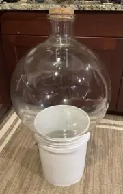 50 Liter Borosilicate Glass Round Bottom Beaker With Cork. 4” I.D. Opening