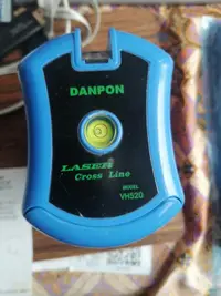 在飛比找露天拍賣優惠-DANPON VH520 雷射水平儀 藍色--二手含外套
