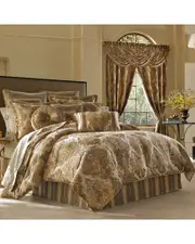 J. Queen New York Bradshaw Comforter Set