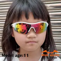 在飛比找momo購物網優惠-【MOLA】兒童太陽眼鏡 運動 墨鏡 大童 8-14歲 男女