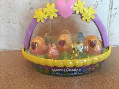 Hatchimals Colleggtibles Pink Bunny New Basket