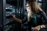 <p>AW168A HP Proliant BL460c G6 Special Server Intel Xeon X5570 Quad Core proces