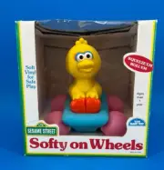 NEW 1993 TYCO Preschool Sesame Street Big Bird Softy On Wheels 91O9
