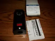Johnson Controls Penn T19AD-1-Style 3 Coiled Bulb Space Thermostat-NIB-Ships FR