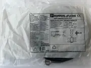 NEW Pepperl+Fuchs 3RG4022-0KB00-PF. Inductive Proximity switch. Fast shipping