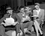 8x10 Photo of entertainers Bing Crosby, Frank Sinatra & Judy Garland
