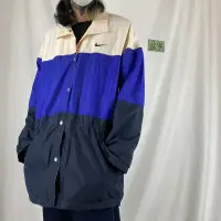 在飛比找蝦皮購物優惠-古著 Nike 老品 早期臺灣製 刺繡Logo 風衣/ 雨衣