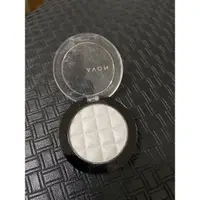 在飛比找蝦皮購物優惠-AVON 銀灰色眼影