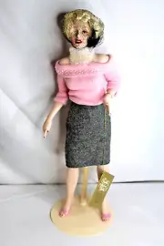 Marilyn Monroe ​Franklin Mint Heirloom Porcelain Sweater Girl Doll Never Displyd