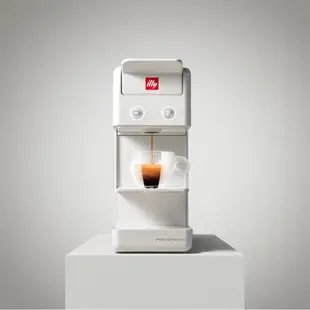 illy Y3.3 美型濃縮膠囊咖啡機升級版(尊爵白)