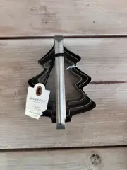 Hearth and Home tree cookie cutter set w/handle, 3 sizes, stacked