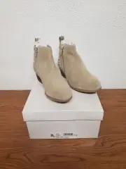 Shoes Women Lovely New Camel Suede Booties - Zip Up - Size 7.5 - New w/Box