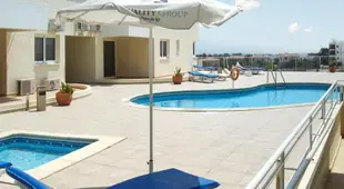 2 bedrooms appartement with sea view shared pool and enclosed garden at Larnaca 2 km away from the b