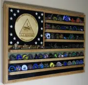US ARMY 1ST ARMORED DIVISION CHALLENGE COIN DISPLAY FLAG HARDWOOD