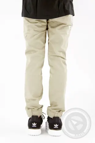 LEVIS 美版 CHINO JOGGER【19495-0004】TRUE CHINO 縮口褲 卡其