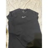 在飛比找蝦皮購物優惠-全新  Nike 排汗衣 原價 980$ XL