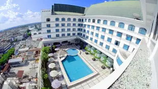 北乾巴魯賈特拉大飯店Grand Jatra Pekanbaru Hotel