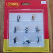 Hornby R7115 OO Gauge Figures "City People" NEW
