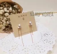 在飛比找Yahoo!奇摩拍賣優惠-【NAMU*KOREA】正韓 韓國帶回 三角珍珠抓鑽垂墜耳環