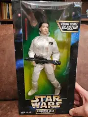 Star Wars Action Collection 12" Princess Leia in Hoth Gear 1997 Action Figure