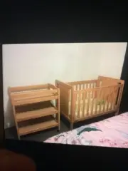 Baby cot & changing table (and other accessories)