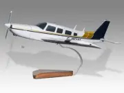 Piper PA-32R-300 Cherokee Lance Desk Wood Airplane New Model Small Scale 1/32