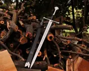 LORD OF THE RINGS- ANDURIL, FLAME OF THE WEST, SWORD OF ARAGORN Limited Edition