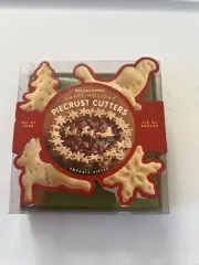 WILLIAMS SONOMA Christmas Piecrust Cutters Snowflake Sleigh Tree Reindeer NOS